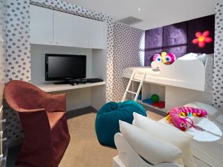 Roxity Family Suite - Kids Room